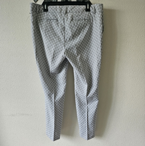 NWT Willi Smith Women's Gray White Straight Legs Workpants size 14. - Picture 6 of 10